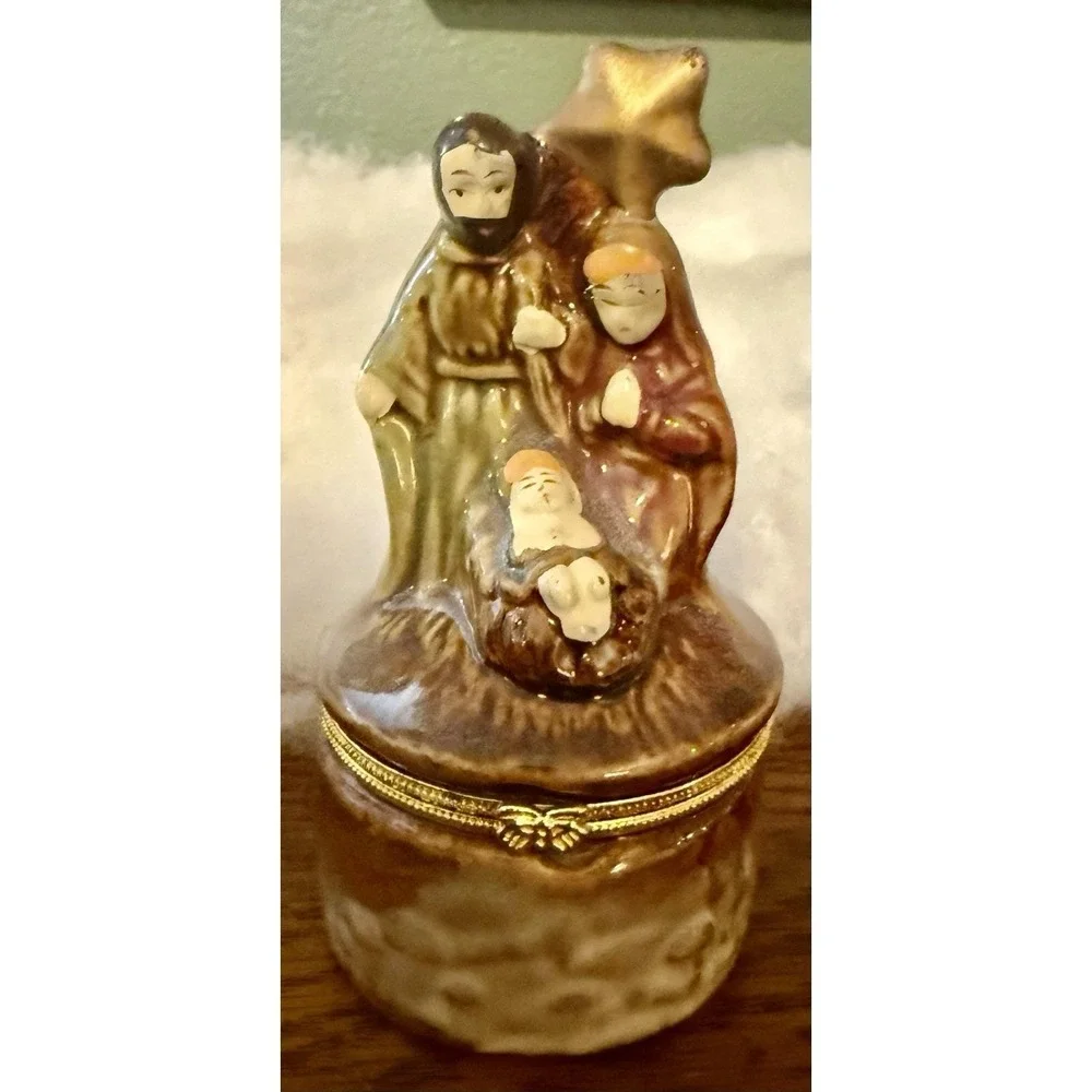 Nativity Trinket Box 5 In X 2.5 In Holy Family Baby Jesus Christmas READ‎
